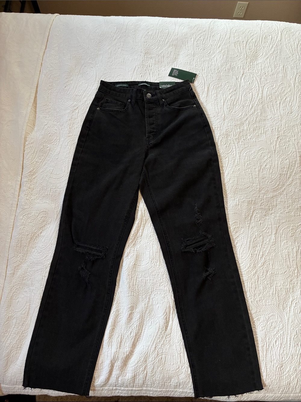 Wild Fable High-Rise Slim Straight Black Distressed Jeans Size 4